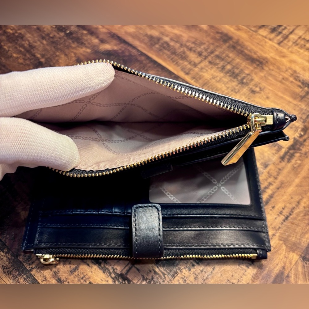 Authentic Michael Kors Wallet - image 8